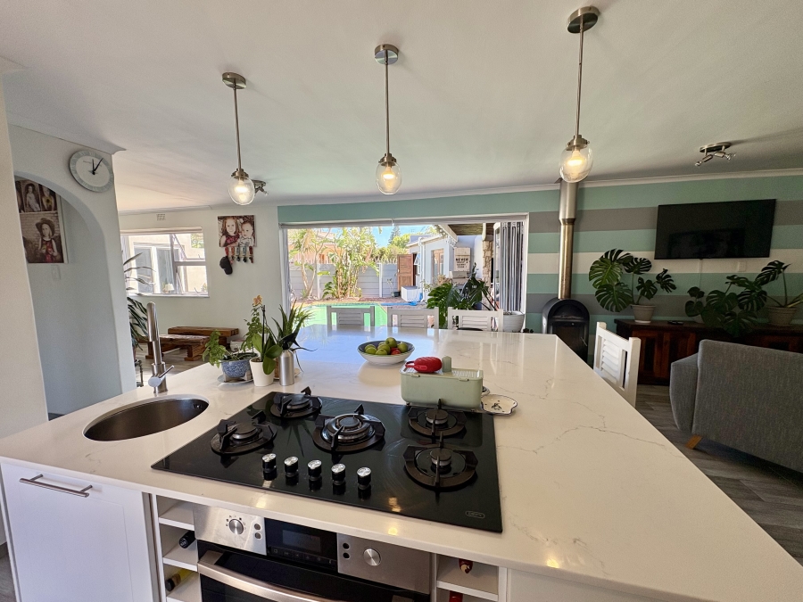 3 Bedroom Property for Sale in Blouberg Rise Western Cape